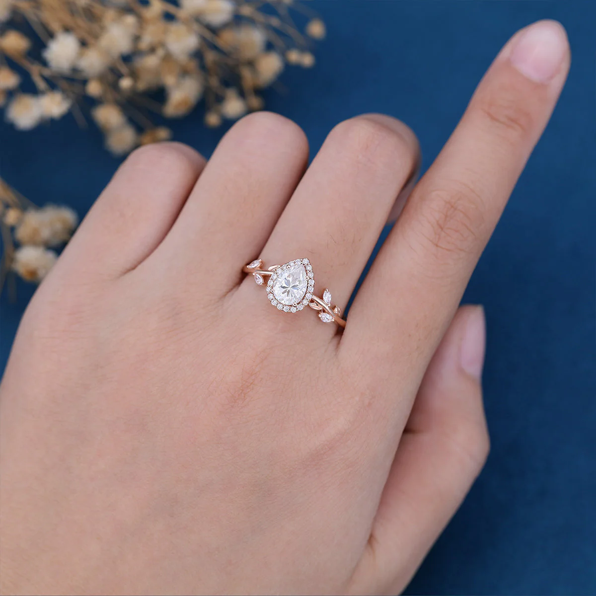 Pear cut Moissanite leaf Engagement Ring - Image 2