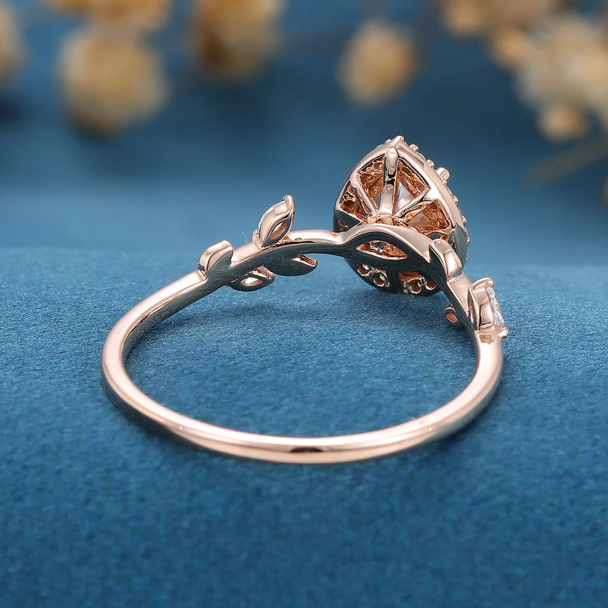 Pear cut Moissanite leaf Engagement Ring - Image 5