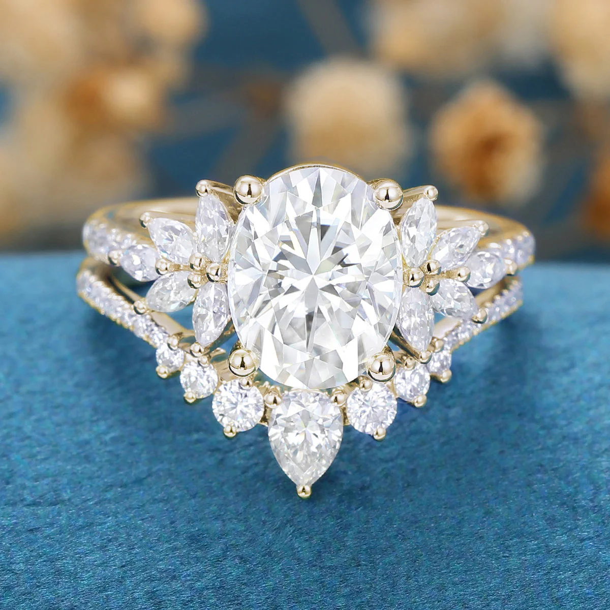 Oval cut Cluster Moissanite engagement ring set vintage - Image 6