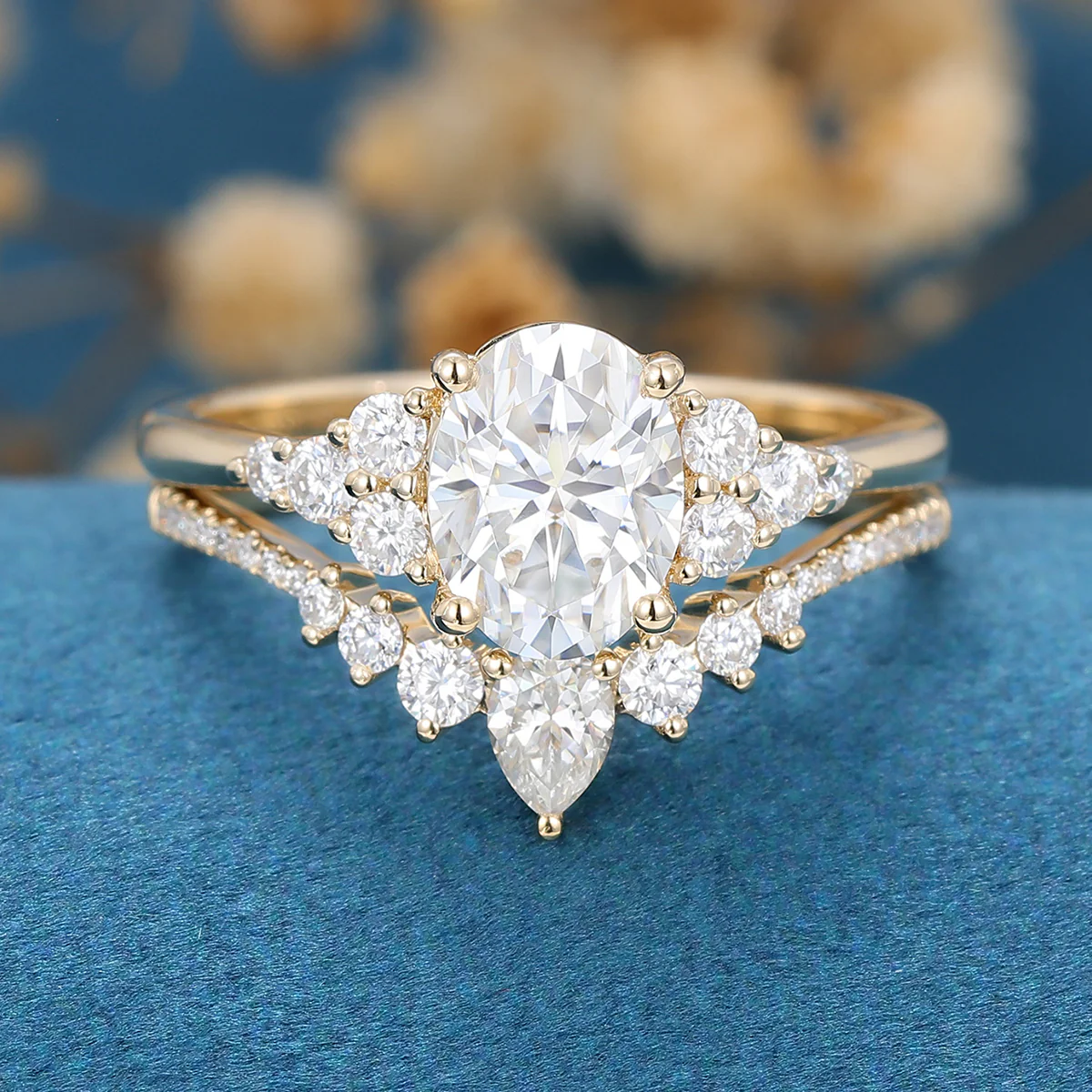 1.5Carat Oval Moissanite Cluster Engagement ring Bridal Set - Image 3