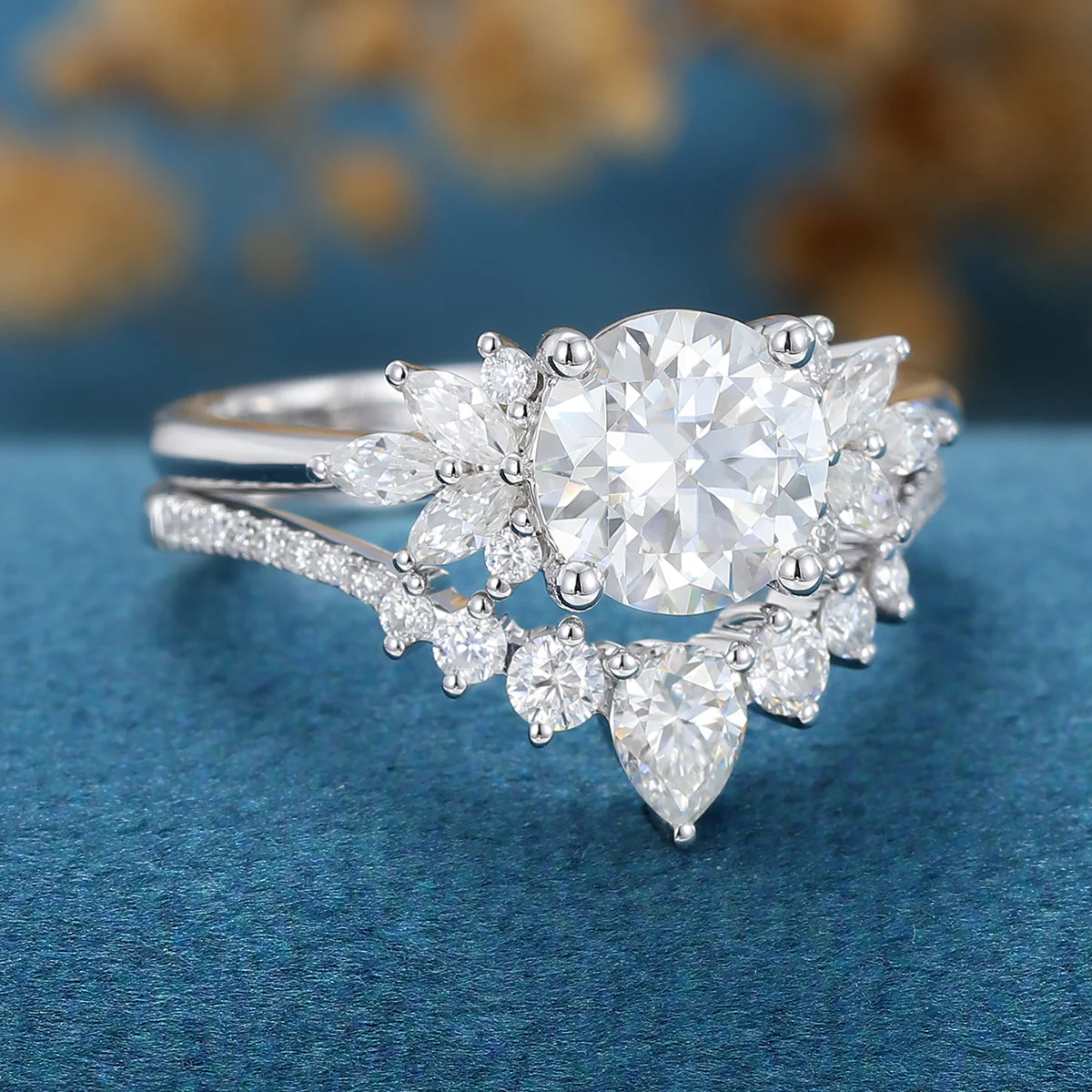 2PCS Round Moissanite Cluster Engagement Bridal Set - Image 4