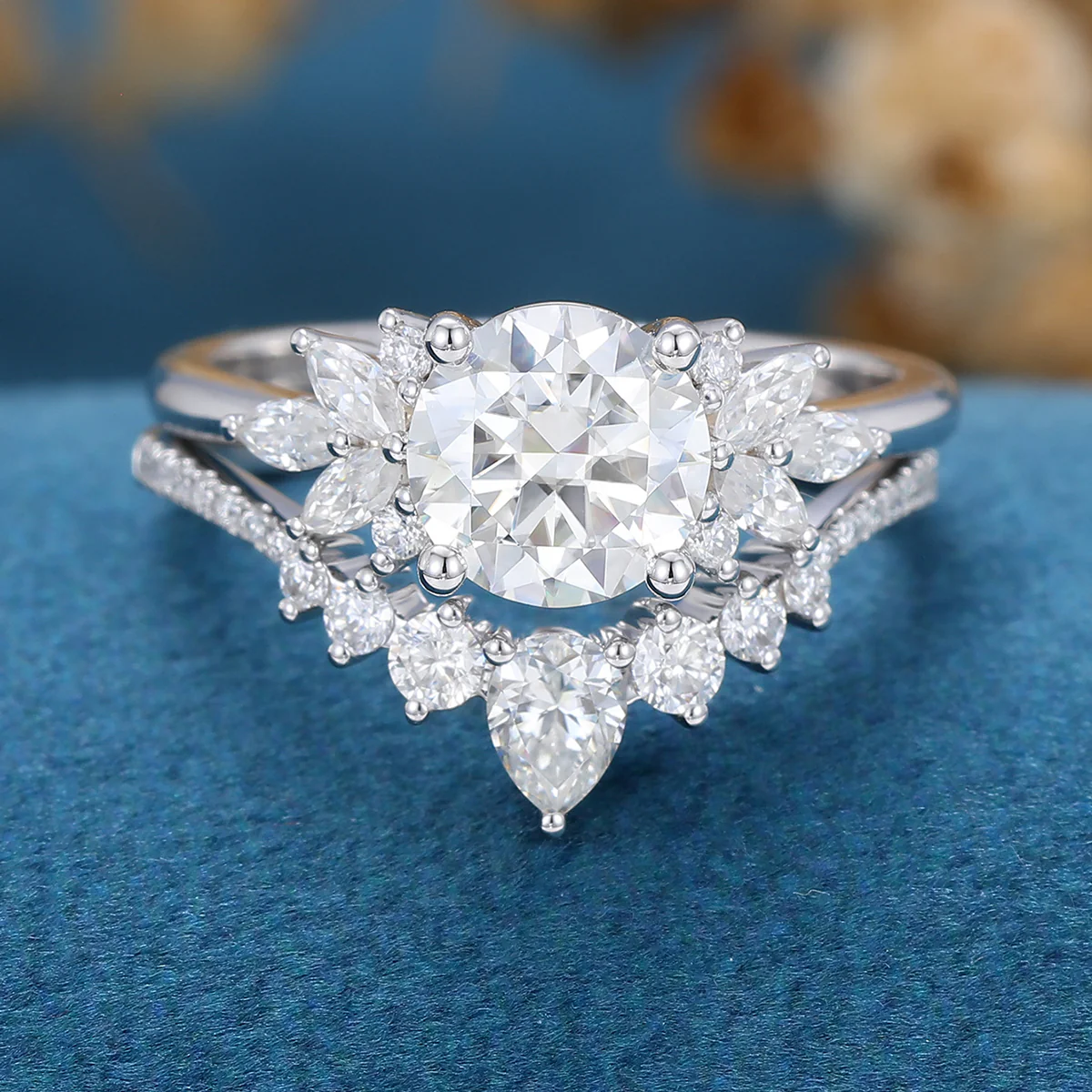 2PCS Round Moissanite Cluster Engagement Bridal Set - Image 5