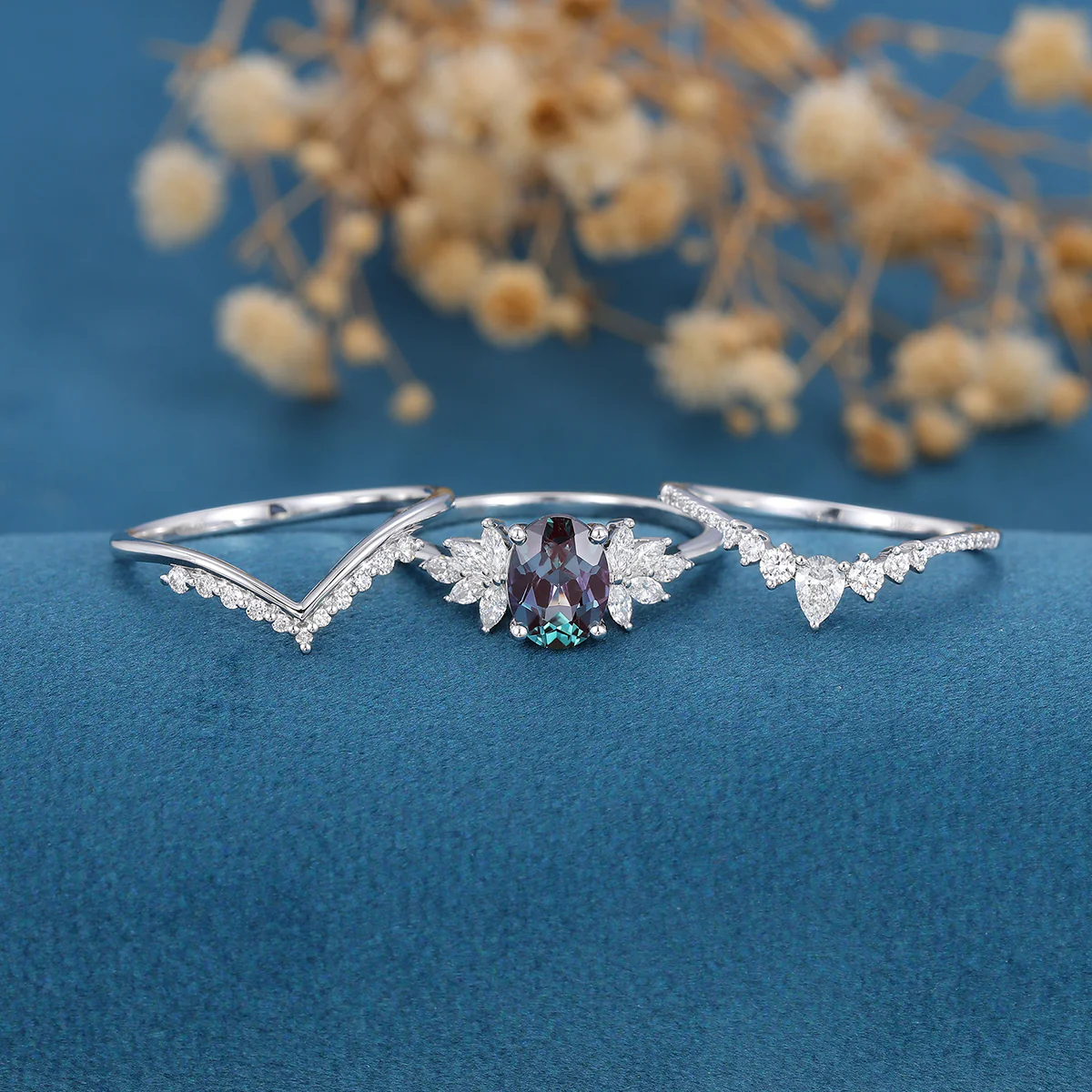 1.5Carat Oval Alexandrite Cluster Engagement ring Bridal Set - Image 3