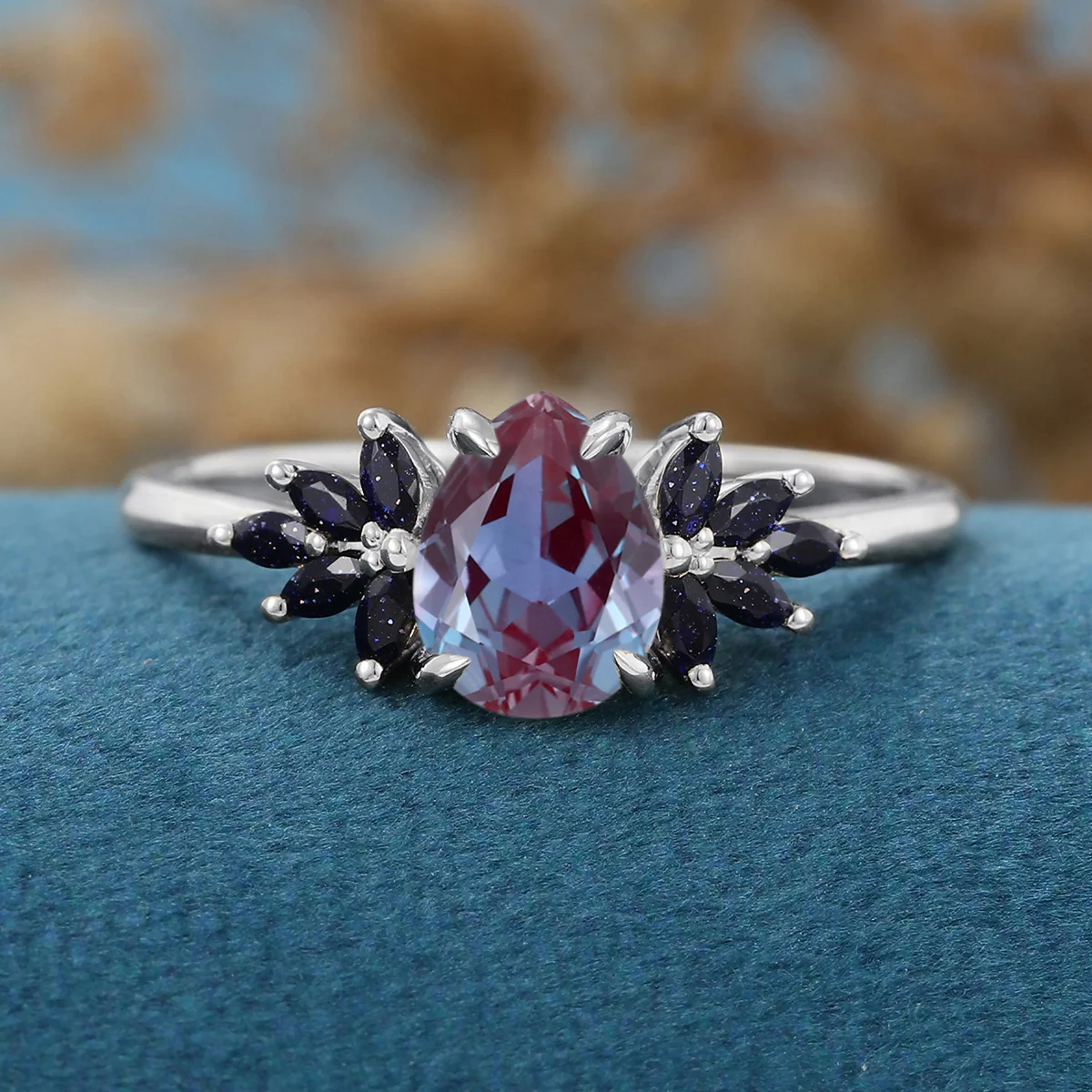 Pear cut Alexandrite Engagement ring - Image 9