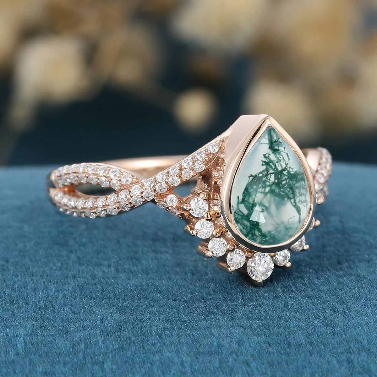 Bezel setting Pear cut Moss Agate Gold Engagement Ring - Image 4