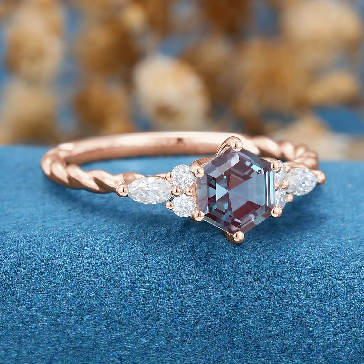 Hexagon cut Lab Alexandrite Engagement ring - Image 4