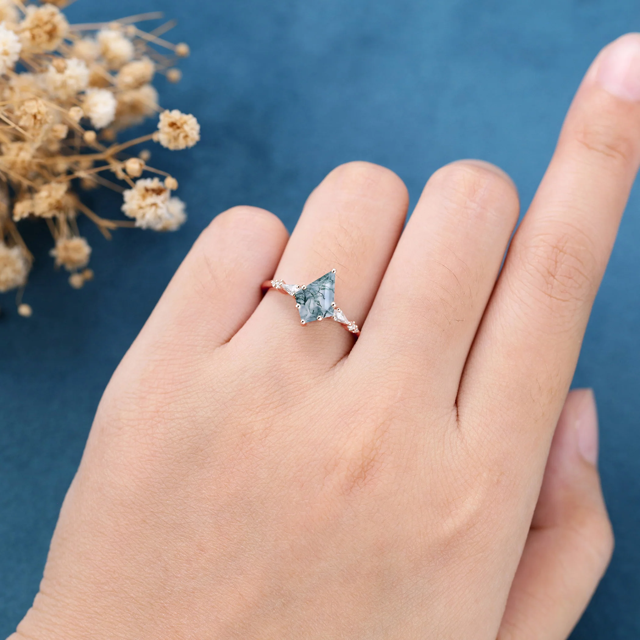 Kite Cut Natural Green Moss Agate Engagement Ring - Image 2