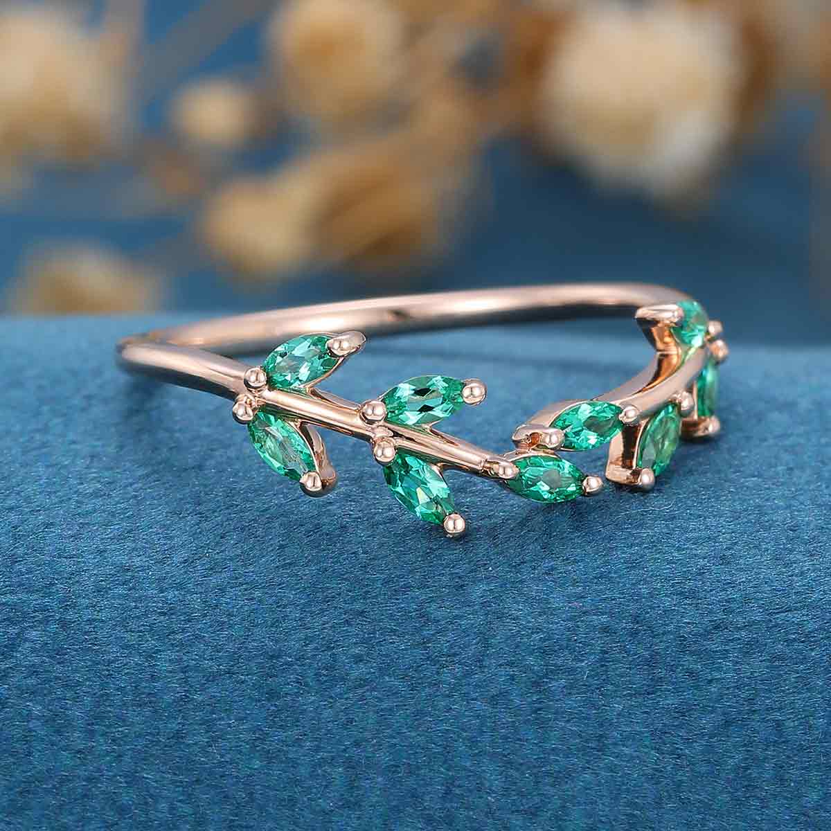 Marquise cut Natural Emerald Curved Wedding Band Ring - Image 4