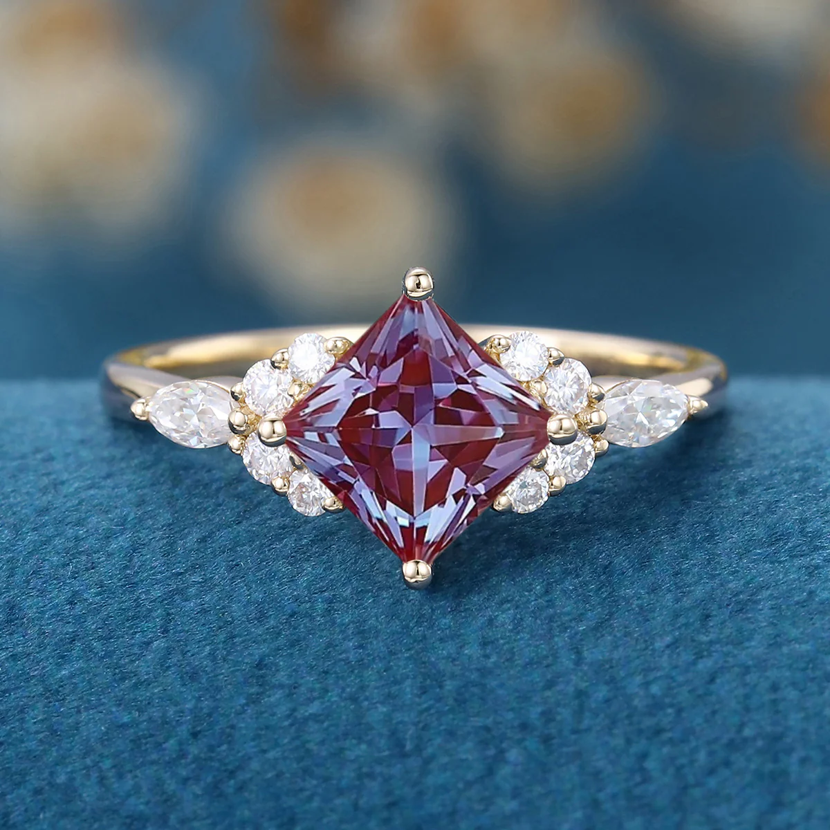 Princess cut Lab Alexandrite | Diamond Engagement ring - Image 8