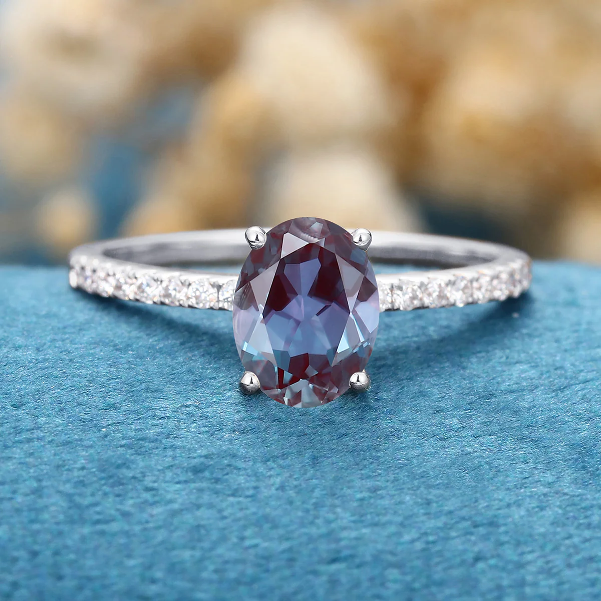 Oval cut Lab Alexandrite | Diamond Engagement ring - Image 8