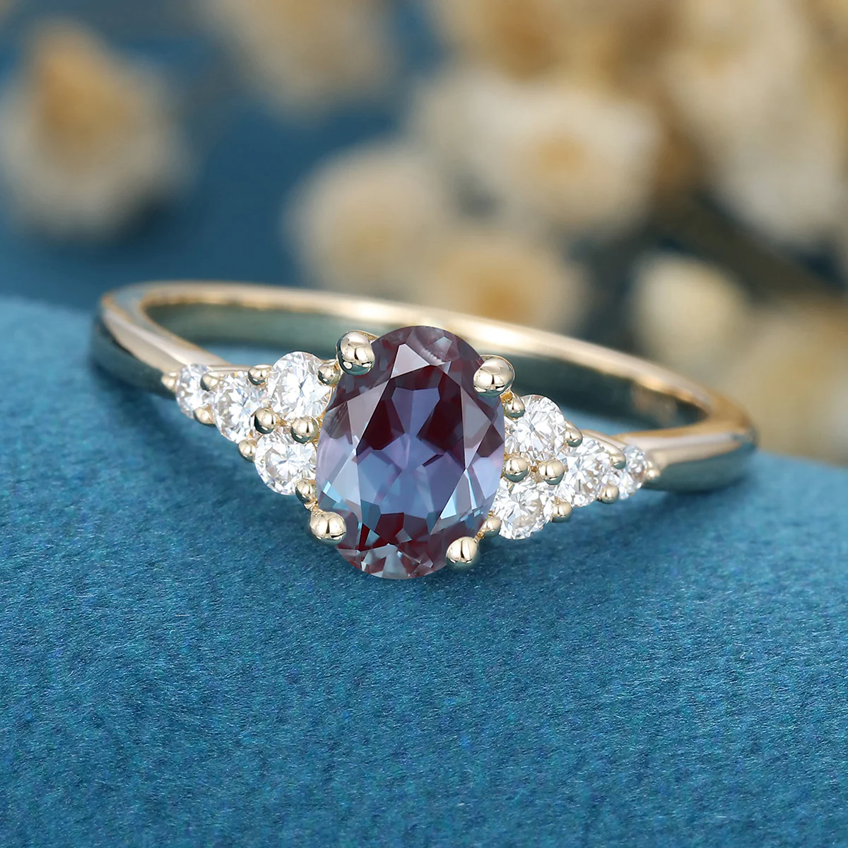 Oval cut Lab Alexandrite | Diamond Engagement ring - Image 6