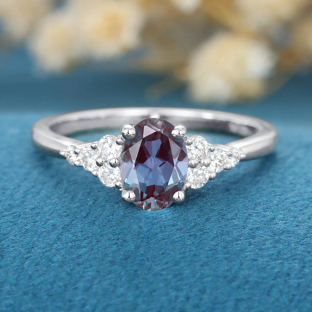Oval cut Lab Alexandrite | Diamond Engagement ring - Image 7