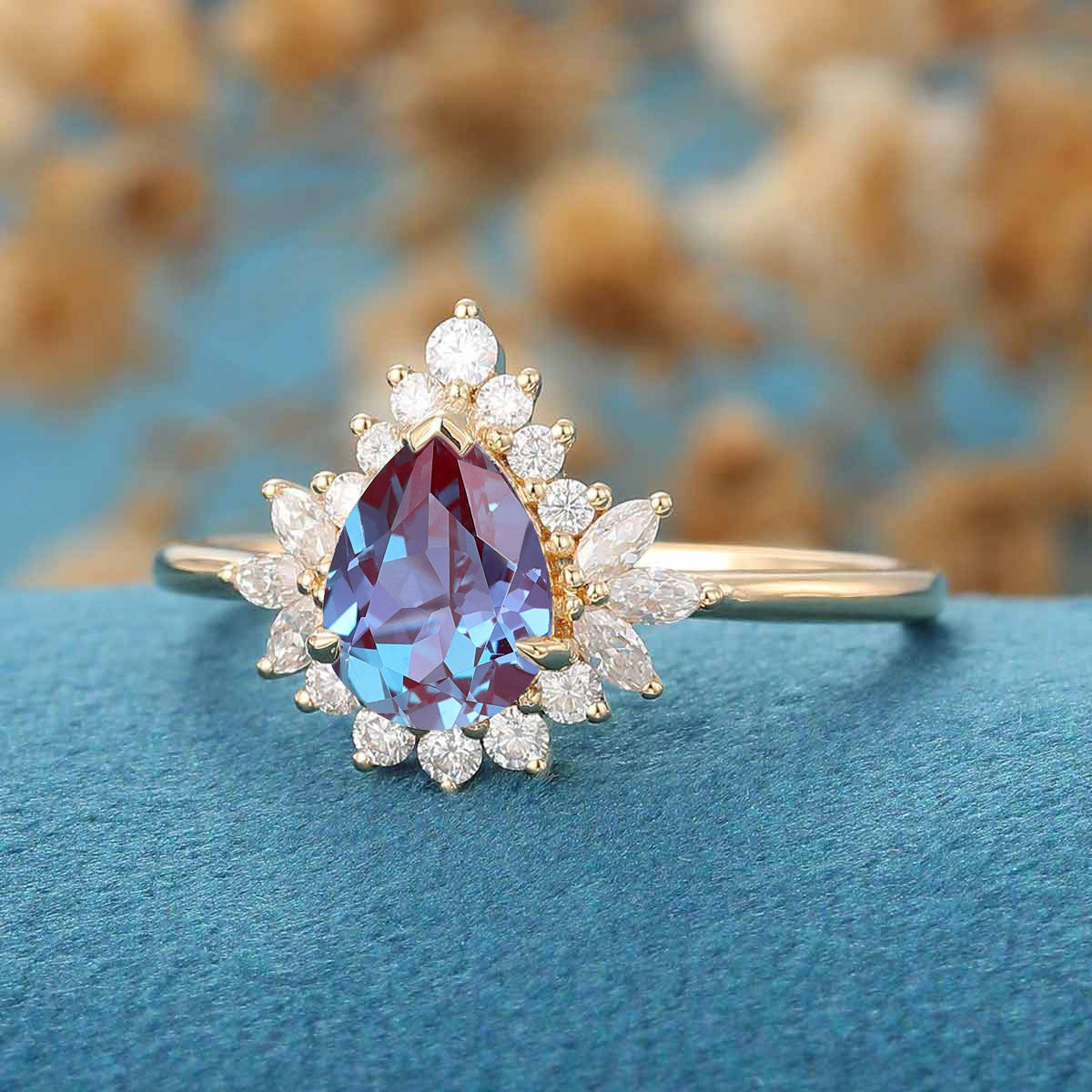 Pear cut Lab Alexandrite | Diamond Engagement ring - Image 5