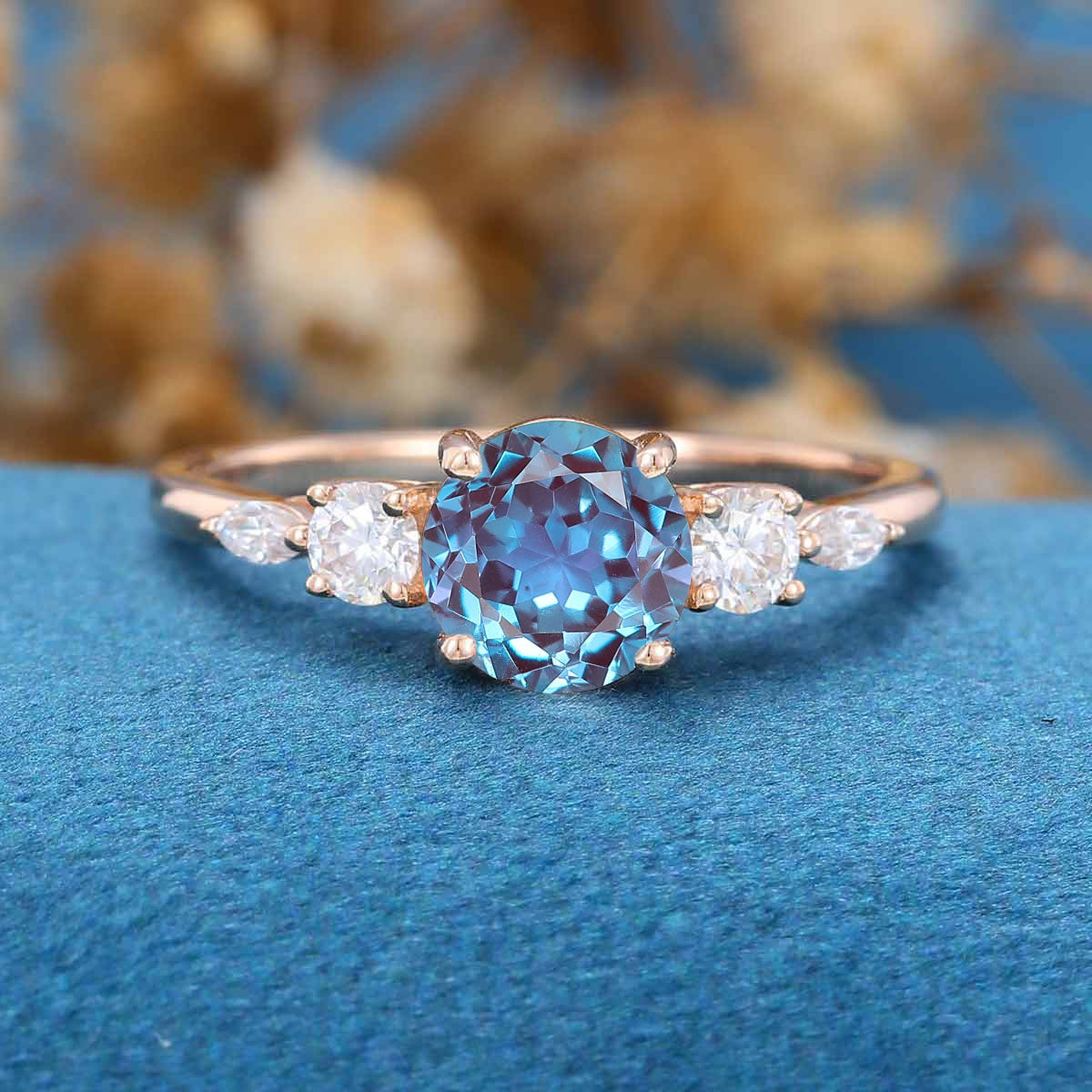 Round cut Lab Alexandrite | Diamond Engagement ring - Image 3