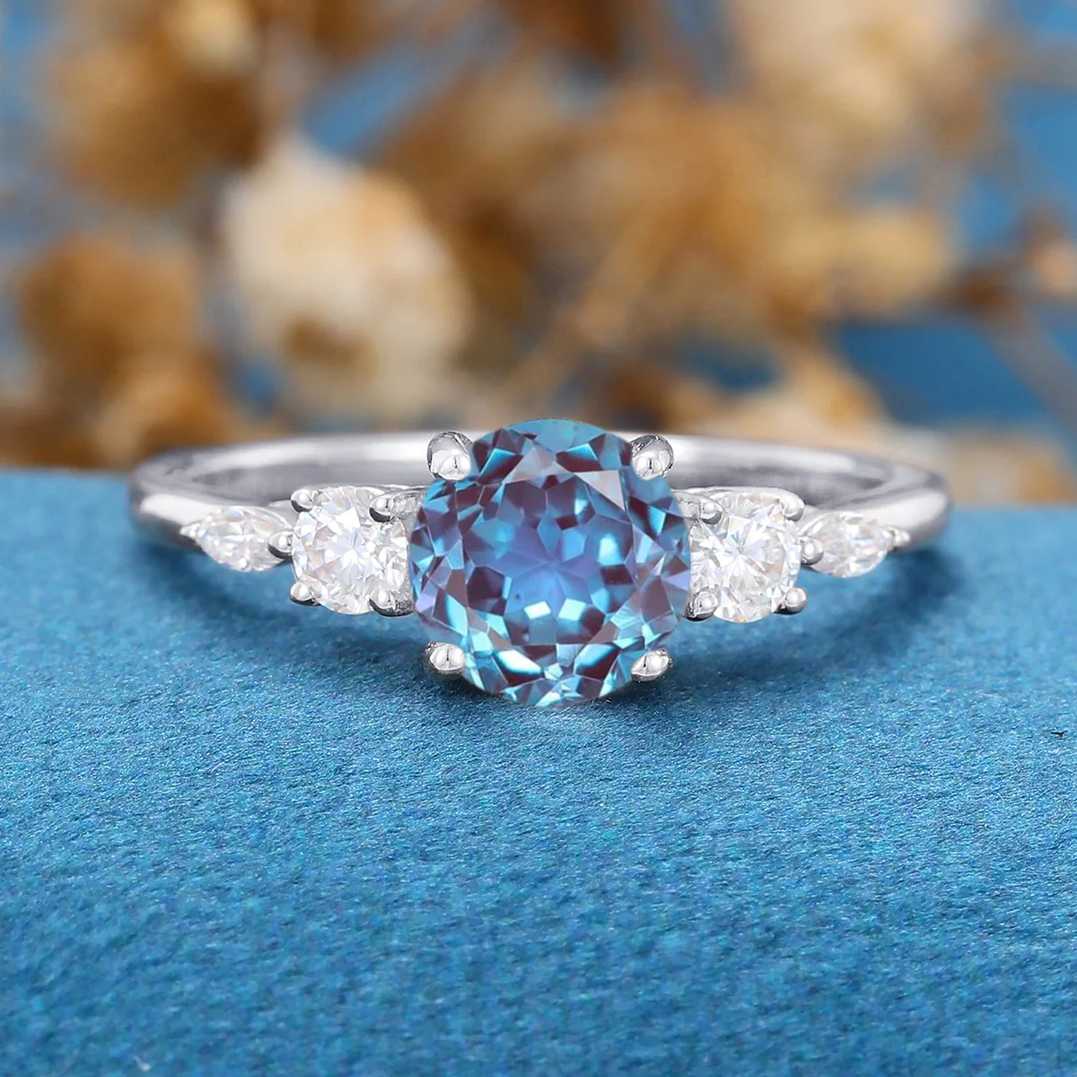 Round cut Lab Alexandrite | Diamond Engagement ring - Image 8