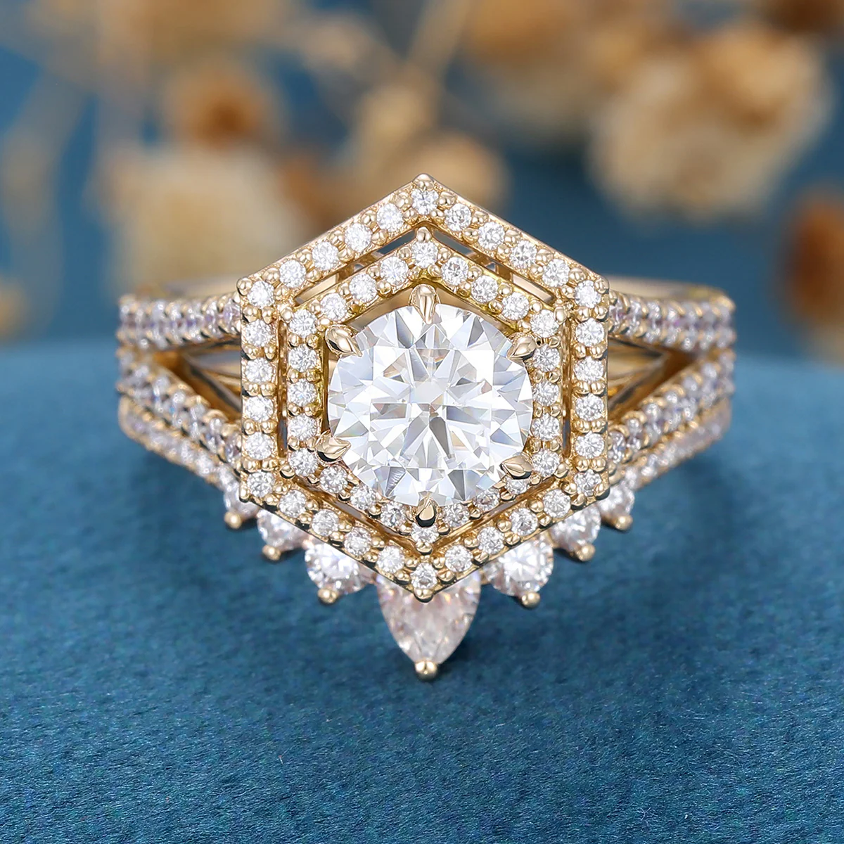 Round cut Moissanite Engagement Ring Bridal Set - Image 7