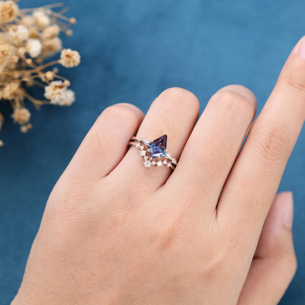 Kite Cut Alexandrite | Diamond  Ring set - Image 2