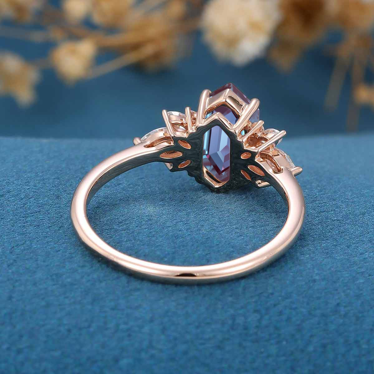 Long Hexagon cut Alexandrite | Diamond Engagement ring - Image 6