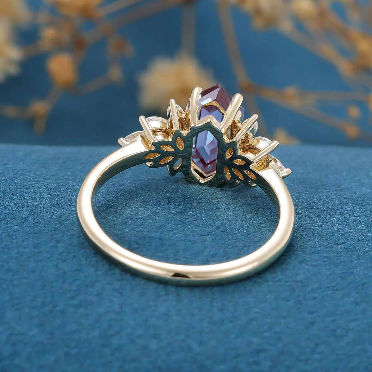 Long Hexagon cut Lab Alexandrite Engagement ring - Image 7