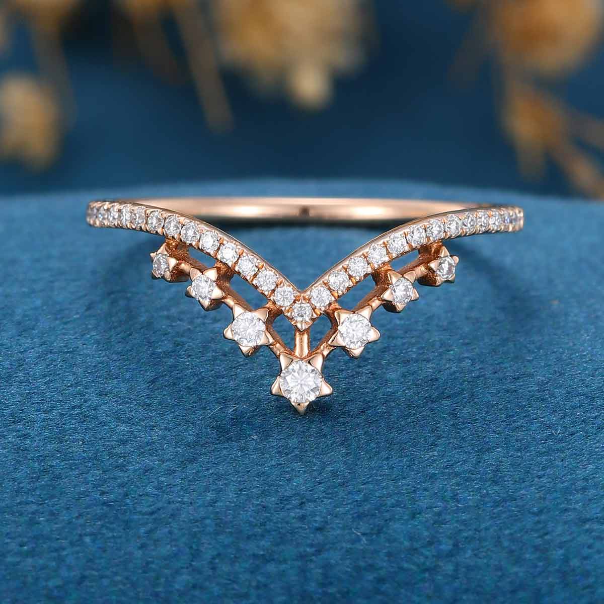 Moissanite | Lab Grown | Nature Diamond Curved Wedding Band