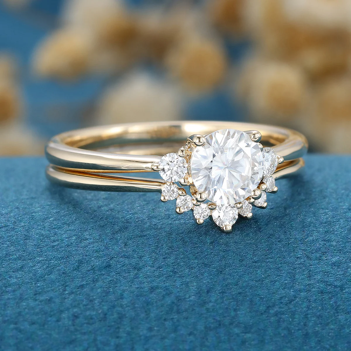 Round cut Moissanite Engagement Ring Bridal Set - Image 5