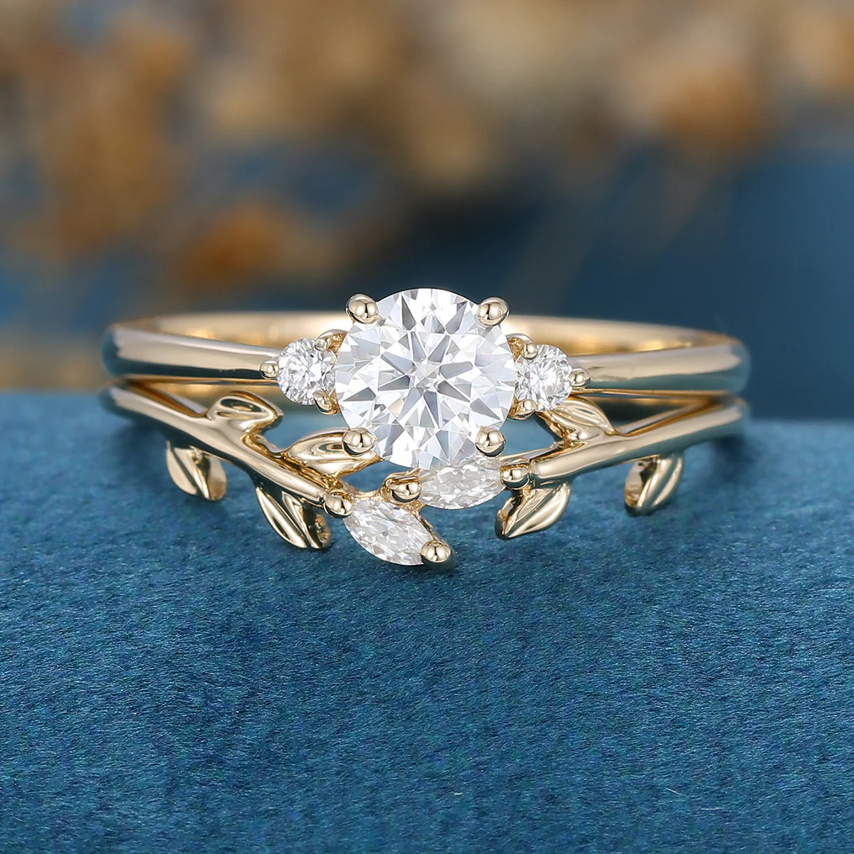 Round cut Moissanite Engagement ring Bridal Set - Image 6