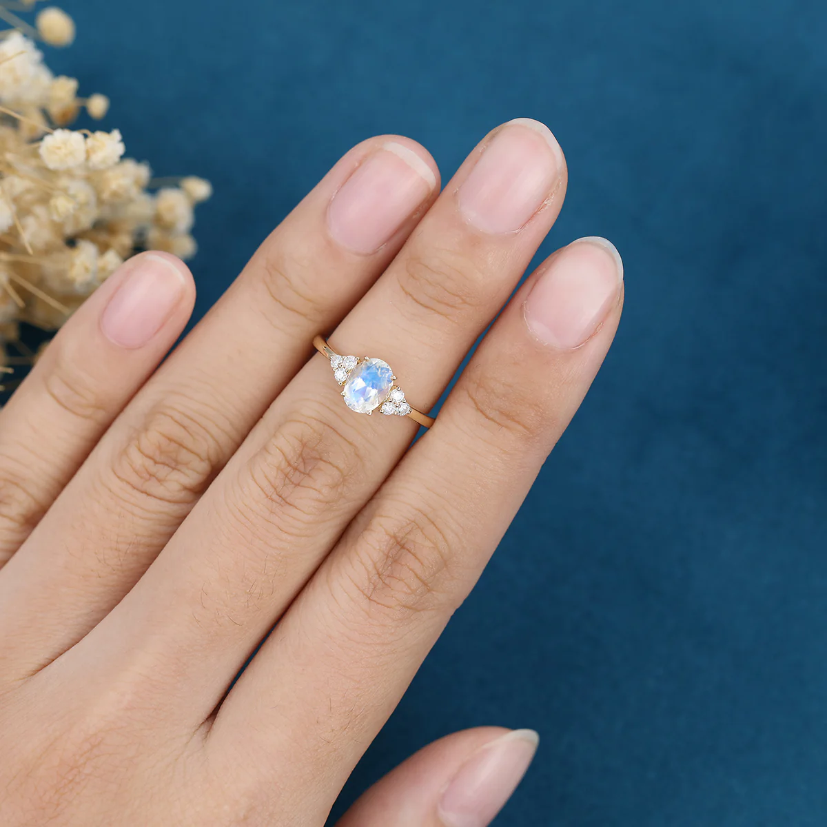 Oval cut Moonstone Cluster Engagement ring - Image 2