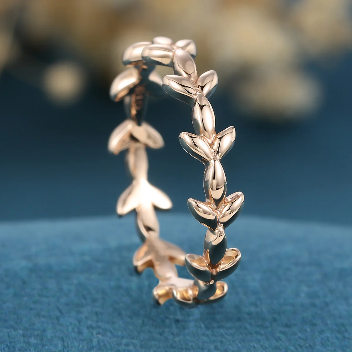 Nature Inspired Leaf branch stacking Gold wedding ring - Image 5