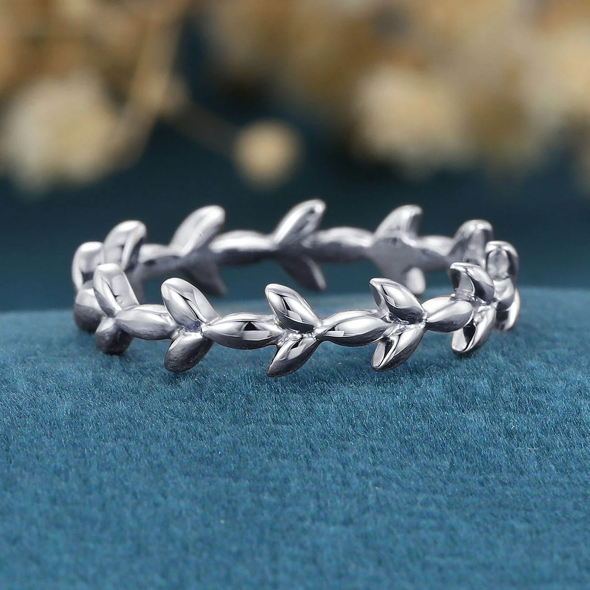 Nature Inspired Leaf branch stacking Gold wedding ring - Image 8