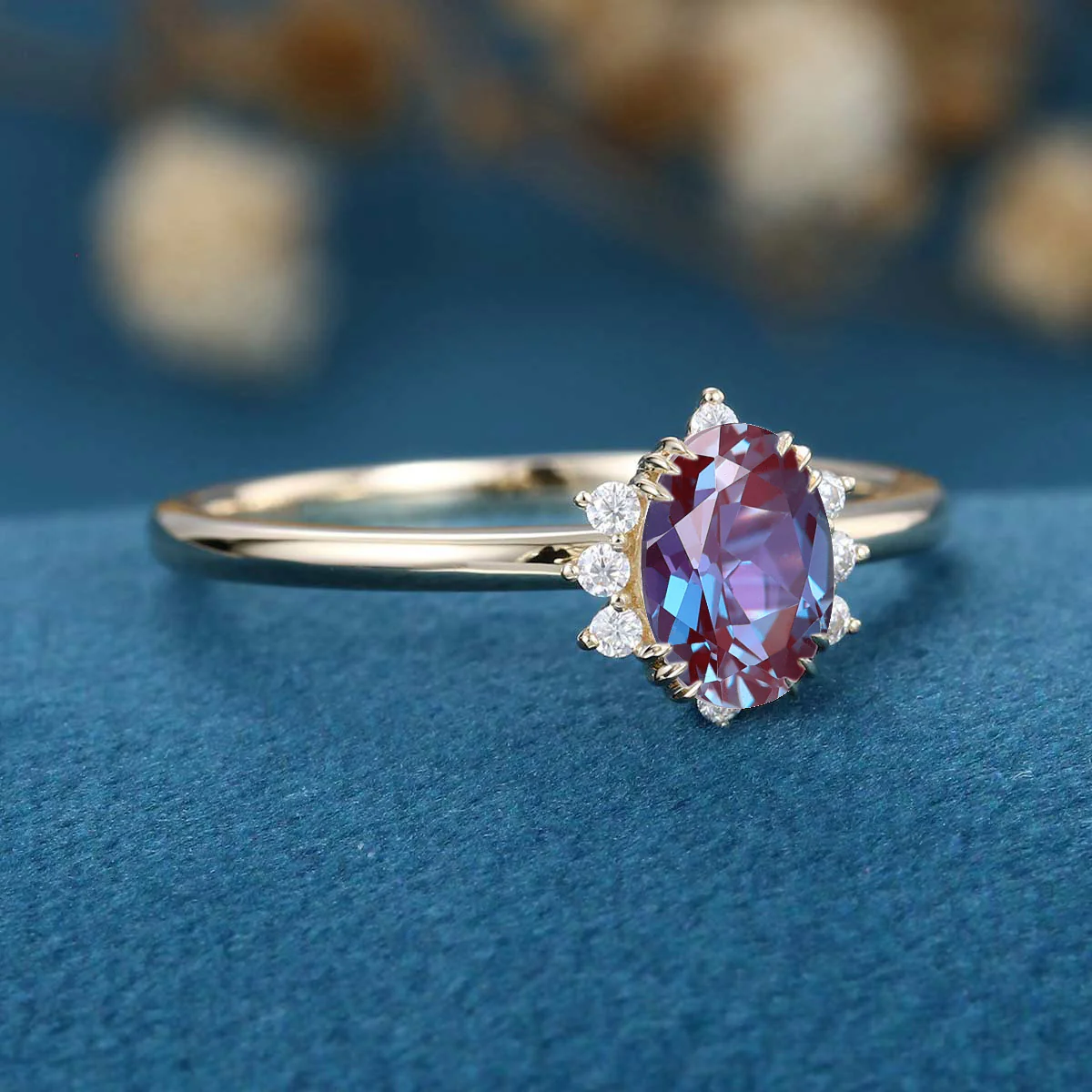 Oval cut Lab Alexandrite | Diamond Engagement ring - Image 5