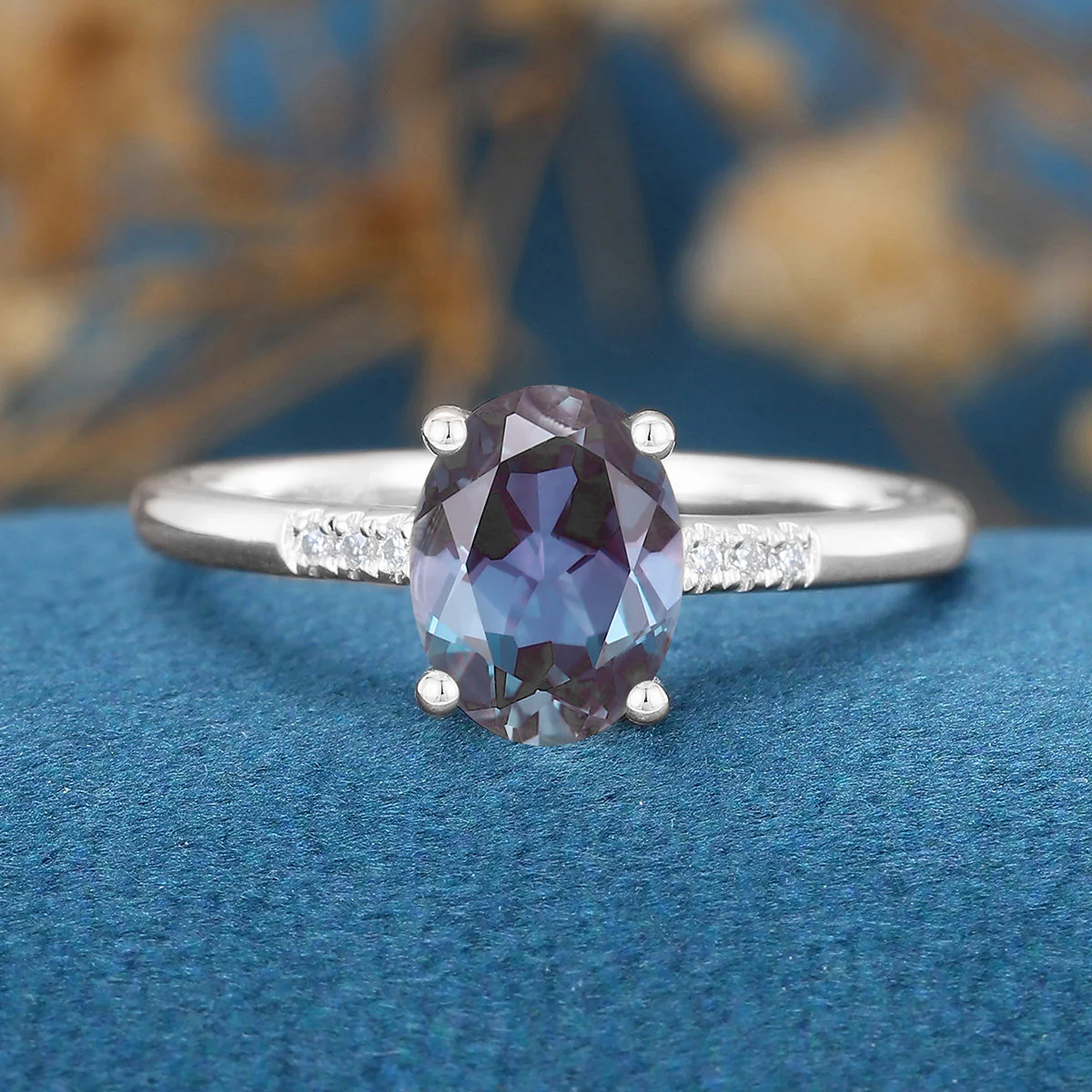 Oval cut Lab Alexandrite | Diamond Engagement ring - Image 7