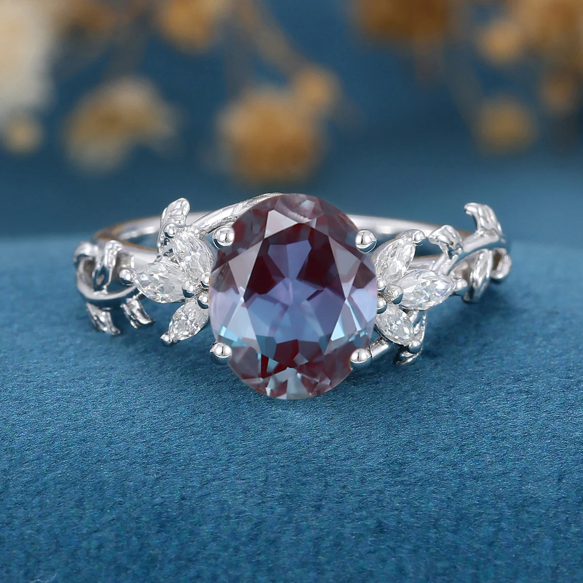 Oval cut Lab Alexandrite Engagement ring - Image 9
