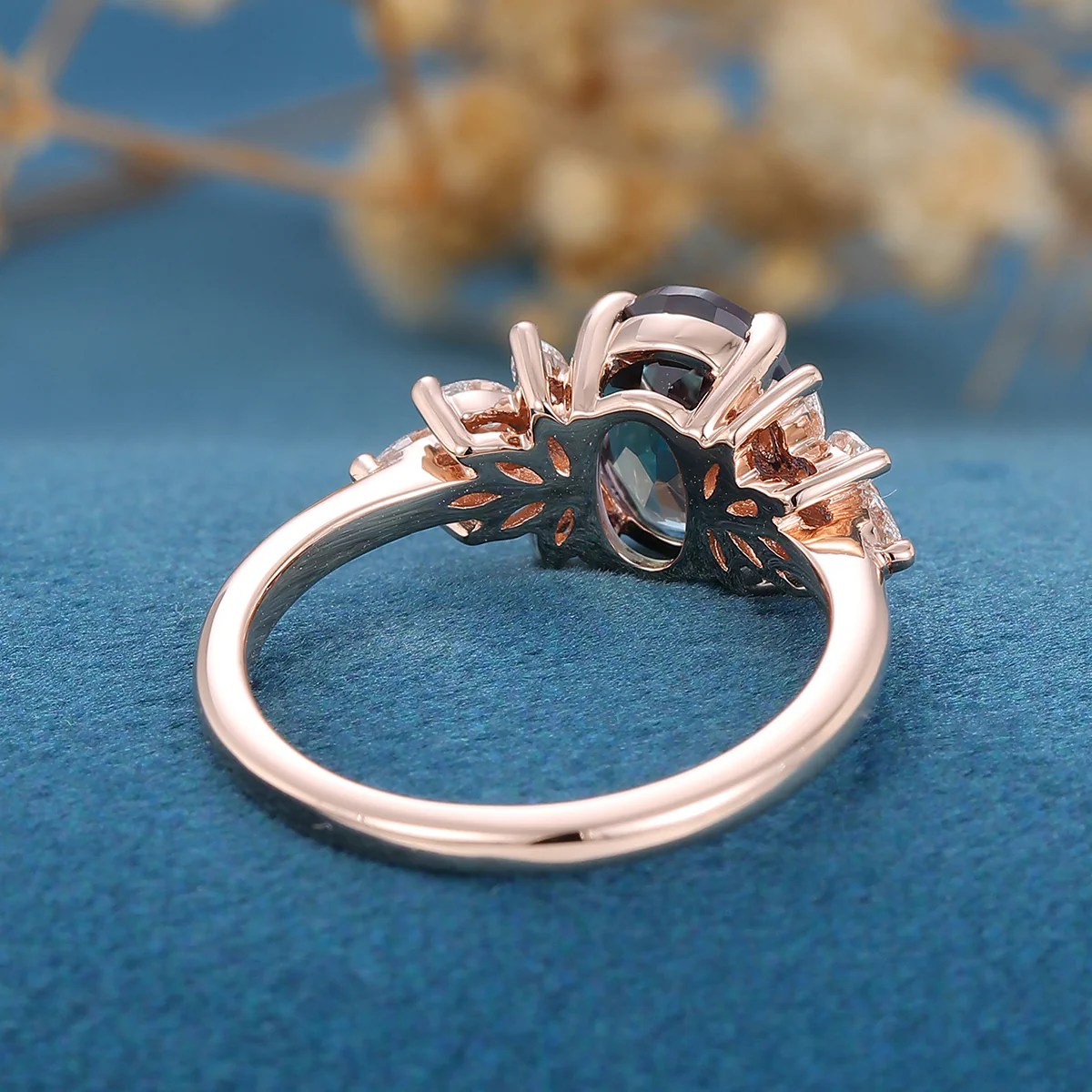 Oval Lab Alexandrite Cluster Engagement ring - Image 8