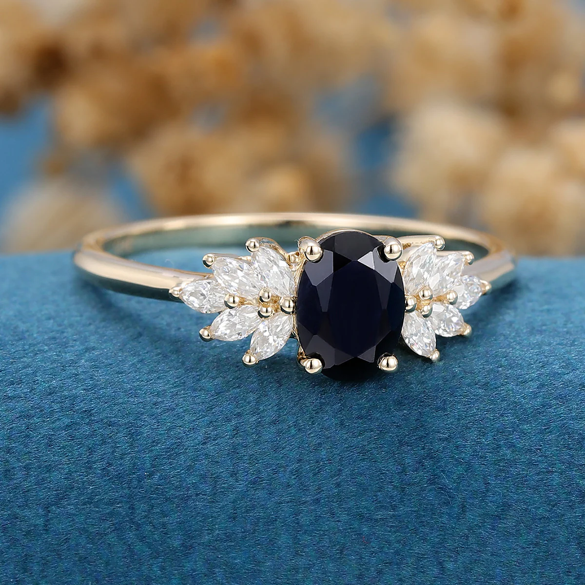 1.0Carat Oval cut Black Onyx Cluster Engagement ring - Image 6