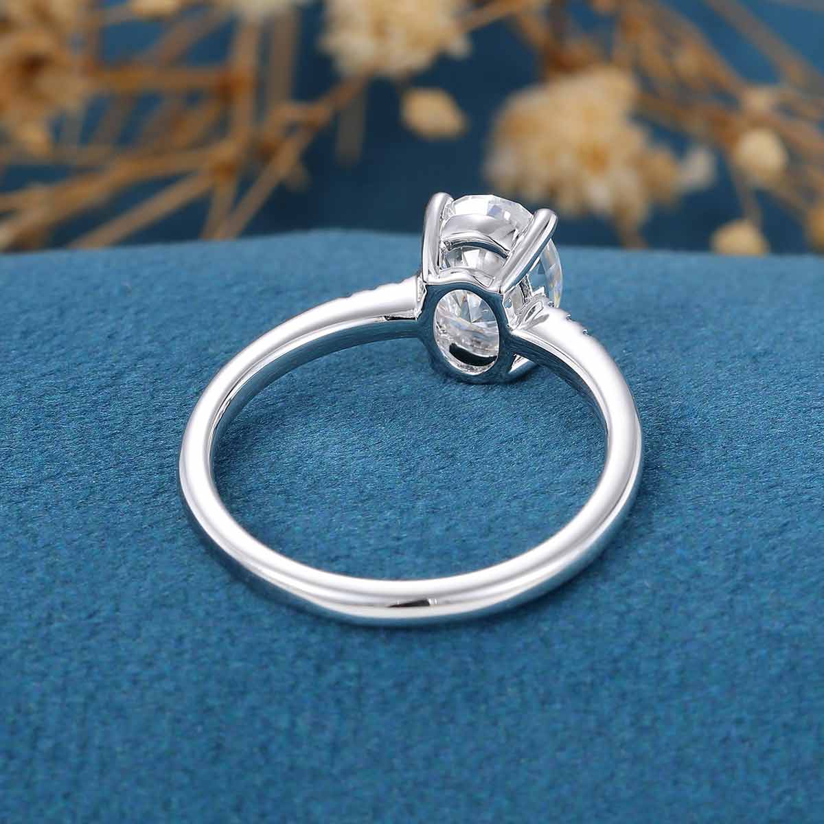 Oval cut Moissanite Engagement ring - Image 5