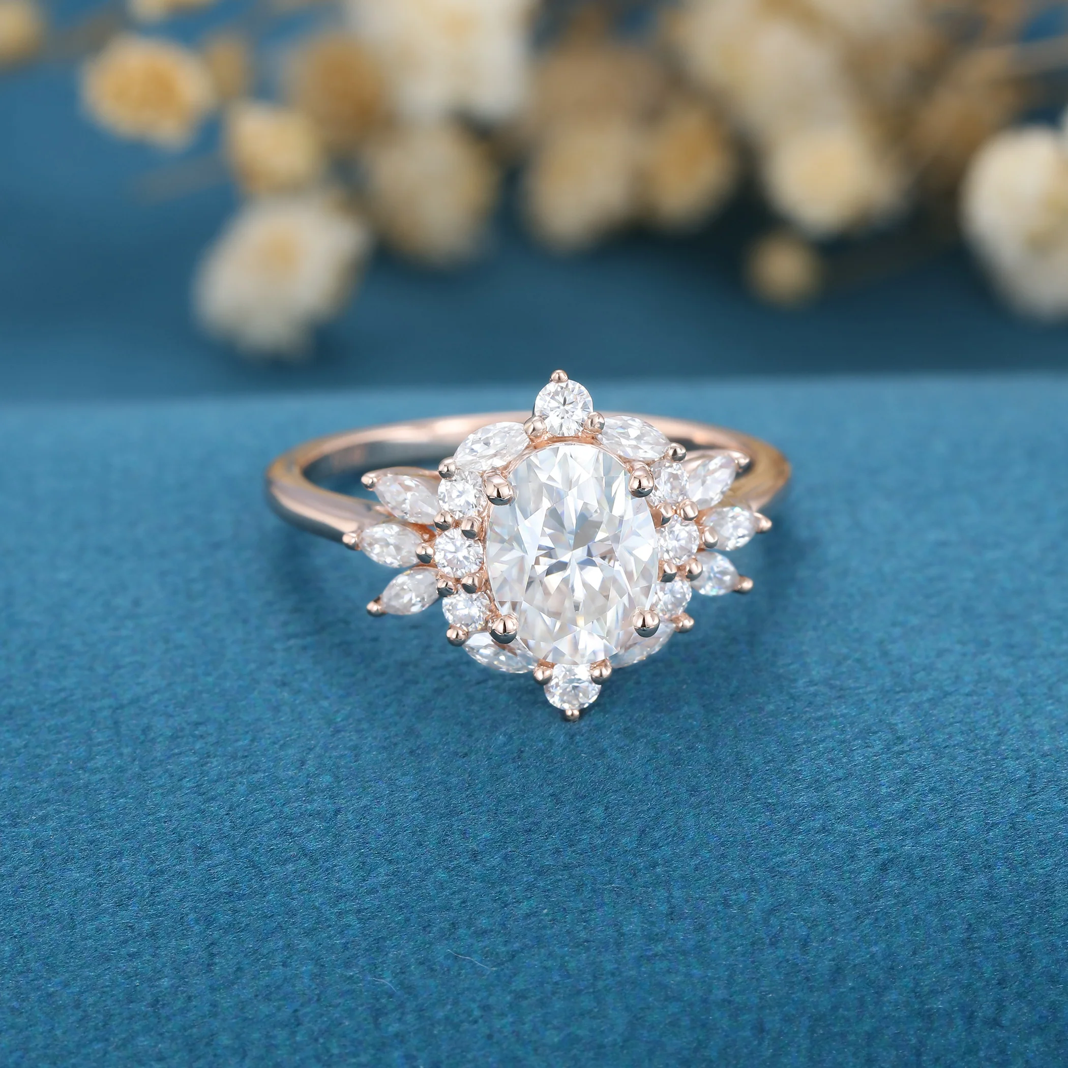 Oval cut Moissanite Cluster Engagement ring - Image 5