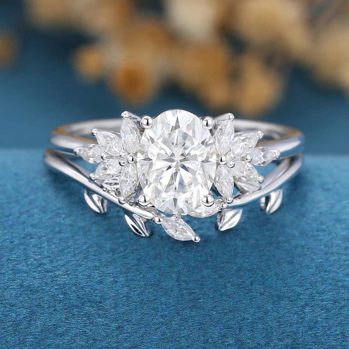 Oval cut Moissanite Engagement ring Bridal Set - Image 4
