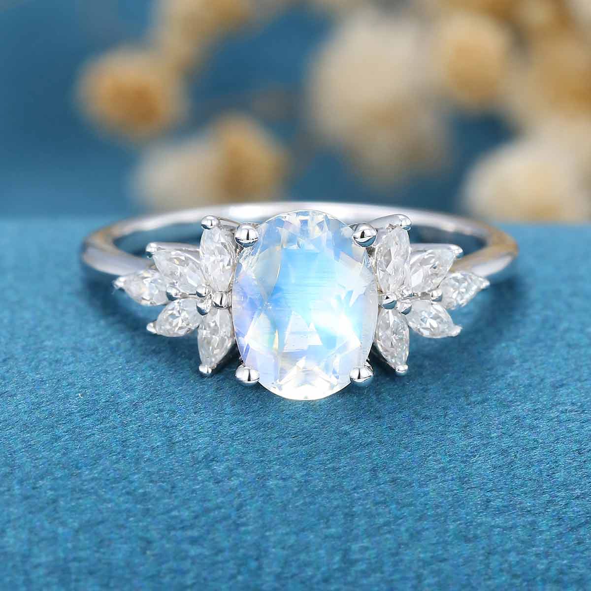 Oval cut Moonstone Cluster Engagement ring - Image 8