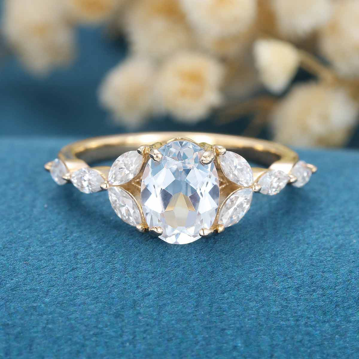 Oval cut White sapphire Cluster Engagement ring - Image 7