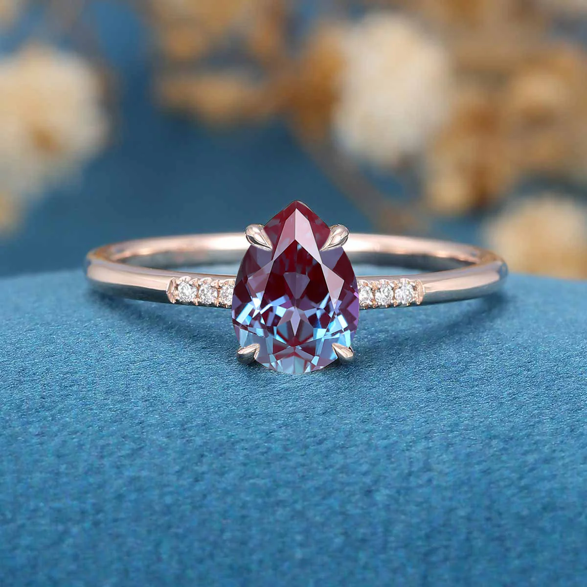 Pear cut Lab Alexandrite | Diamond Engagement ring - Image 3