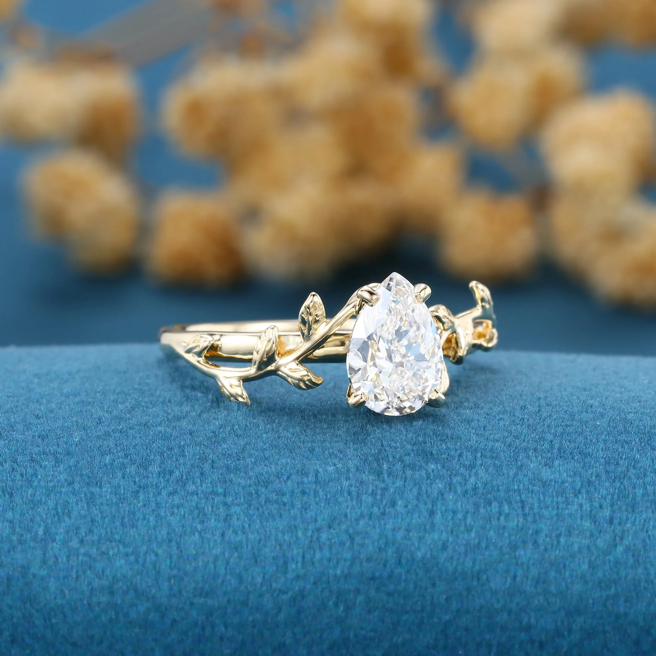 Pear cut Lab-Grown Diamond Leaf Rose Gold Engagement Ring - Image 4