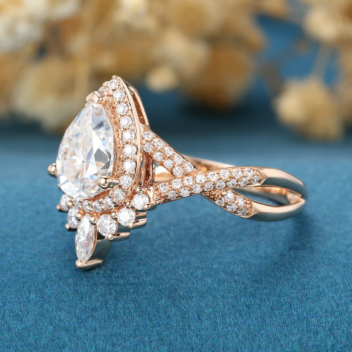 Pear Cut Moissanite Engagement ring - Image 5