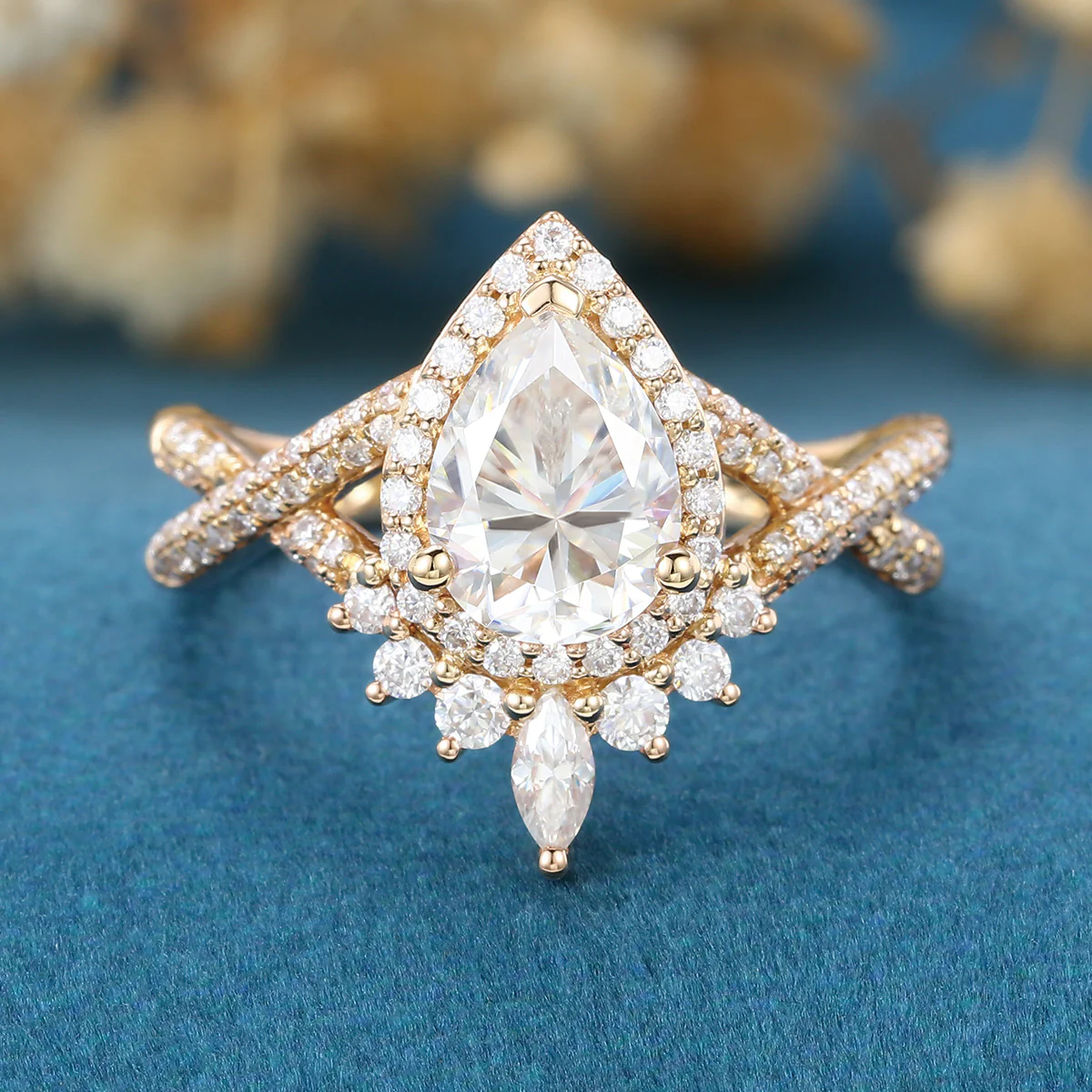 Pear Cut Moissanite Engagement ring - Image 8