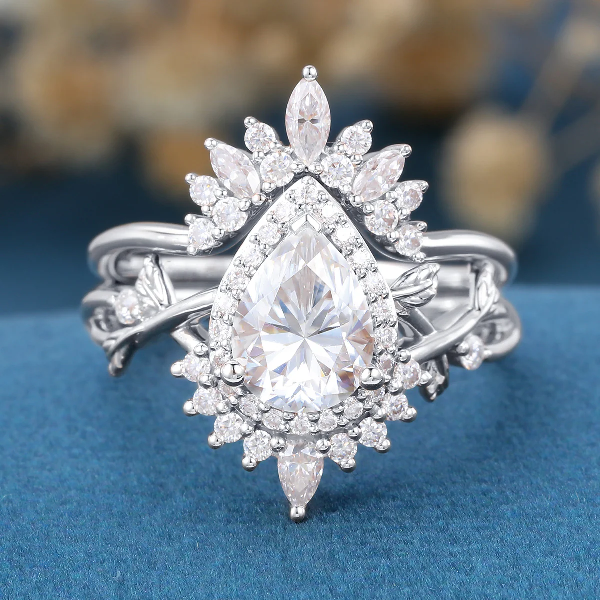 Pear cut Moissanite Engagement ring Bridal Set - Image 7