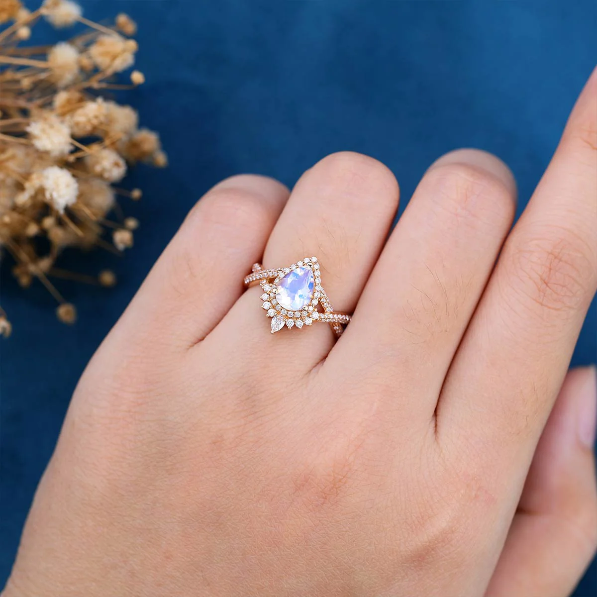 Pear cut Moonstone Solid Gold Engagement Ring - Image 2