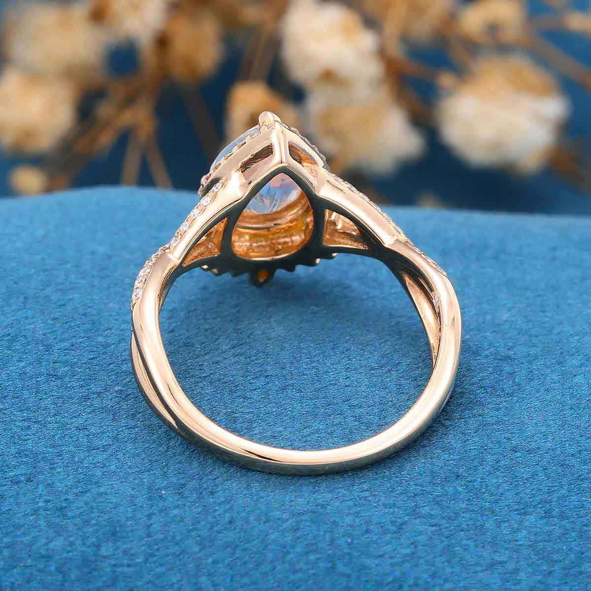 Pear cut Moonstone Solid Gold Engagement Ring - Image 5