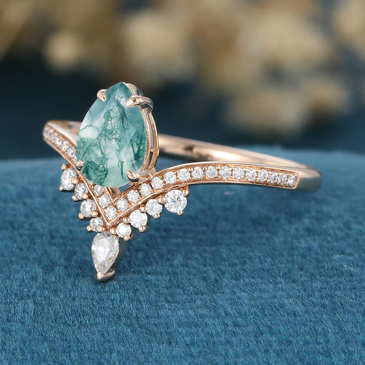 Pear cut Moss Agate Halo Gold Engagement ring - Image 5