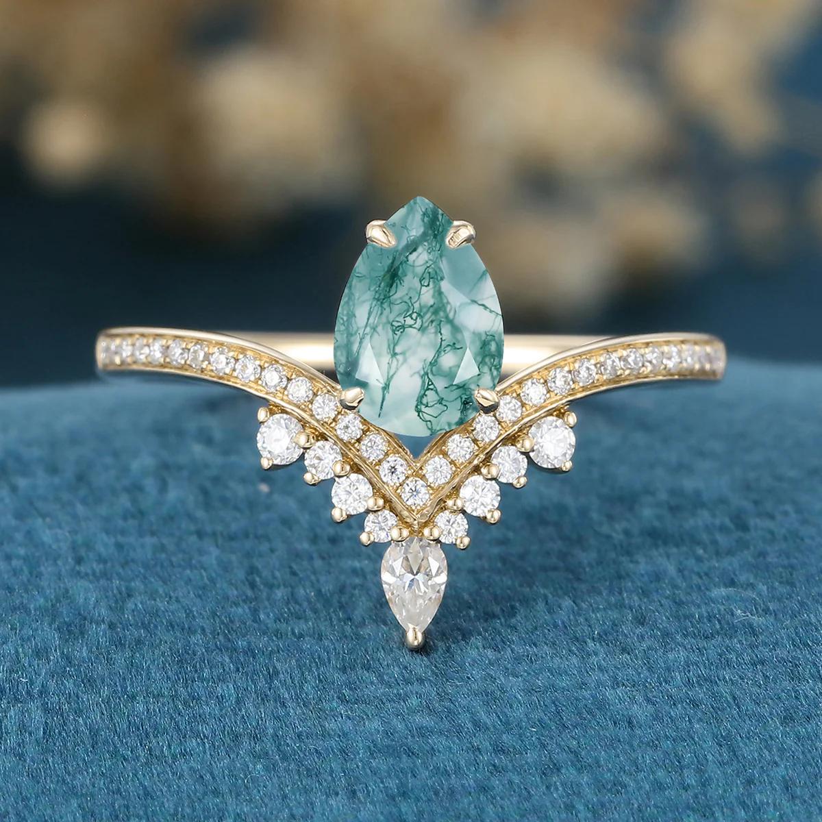 Pear cut Moss Agate Halo Gold Engagement ring - Image 8