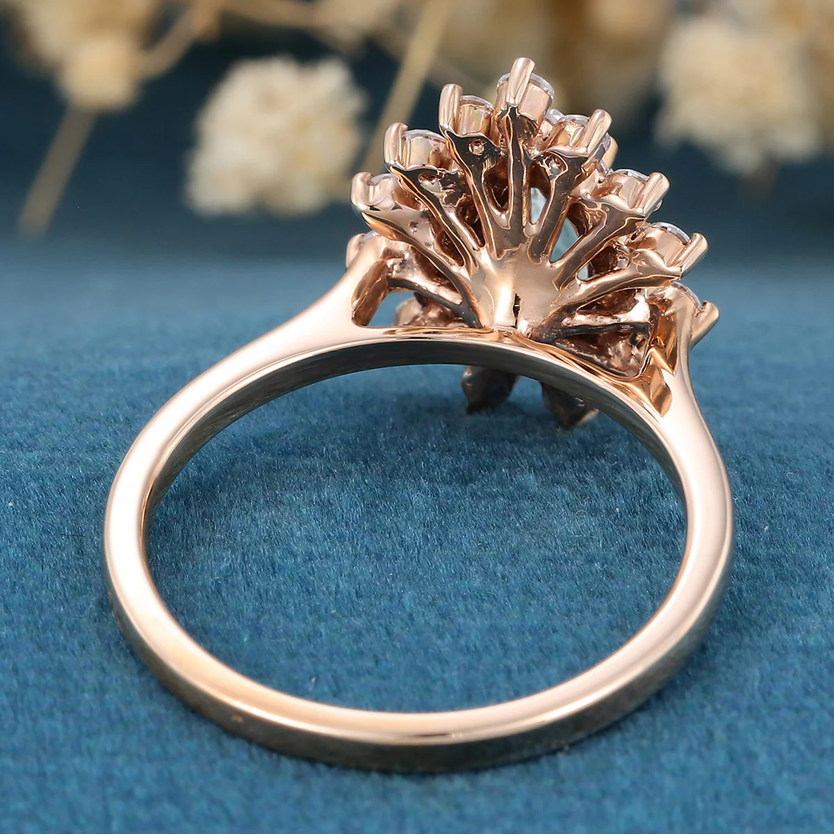Pear cut Moss Agate Halo Gold Engagement ring - Image 5