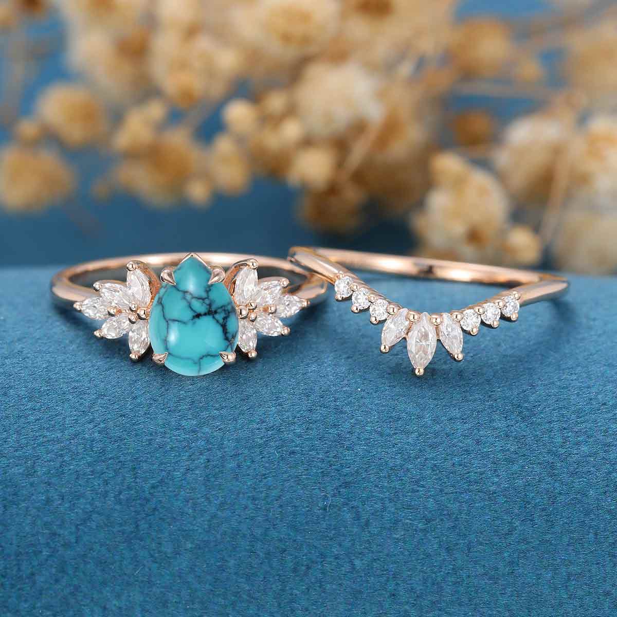 Pear cut Turquoise Cluster Engagement ring Bridal Set - Image 4